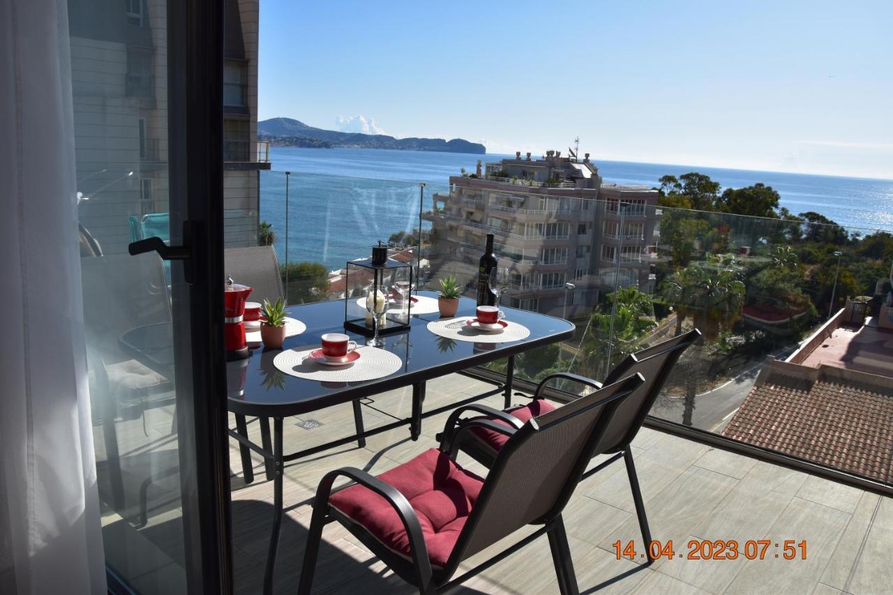 Sea View And Ifach Calpeアパートメント エクステリア 写真
